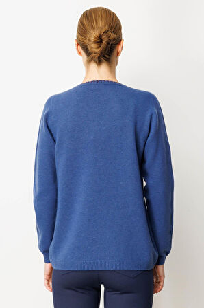 Kadın Sıfır Yaka Cebi ve Yakası Tığlamalı Yün Kazak Mavi