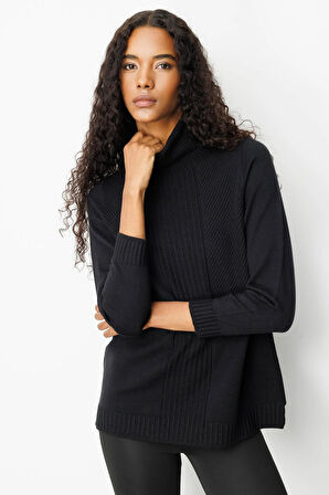 Kadın Tam Balıkçı Yaka Önü Uzun Çizgili Kazak Siyah