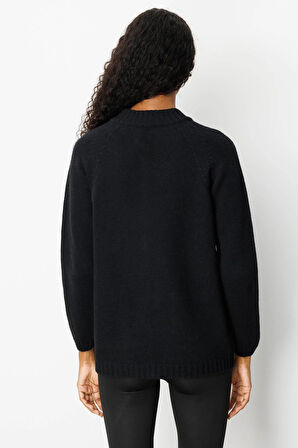 Kadın Dik Yaka Cepli Basic Yün Hırka Siyah