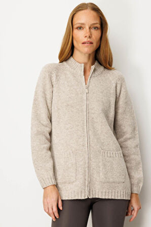 Kadın Dik Yaka Cepli Basic Yün Hırka V.Bej