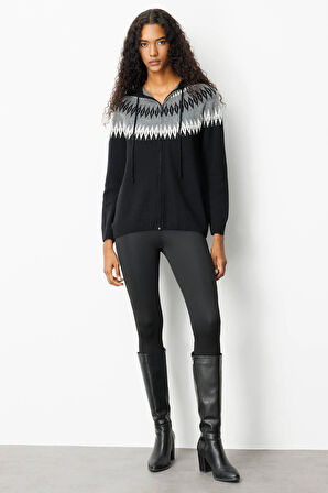 Kadın Kapüşonlu Robası Baklavalı Hırka Siyah