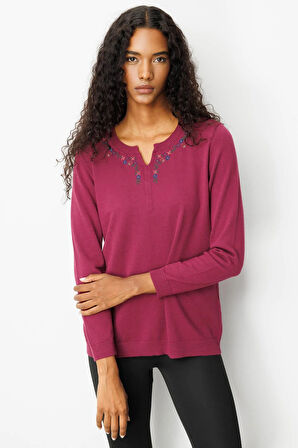 Kadın Sıfır Yaka Yakası Çiçek Nakış İşlemeli Bluz Mürdüm