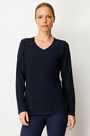 Kadın V Yaka Omuzları Boncuk İşlemeli Bluz K.Lacivert