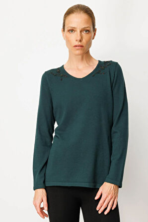 Kadın V Yaka Omuzları Boncuk İşlemeli Bluz Yeşil