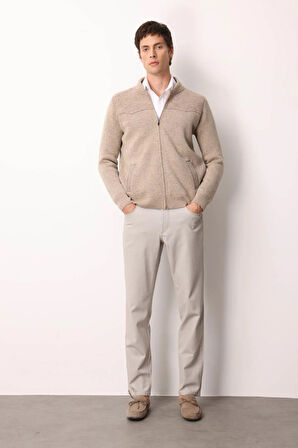 Erkek Hakim Yaka Göğsü ve Cebi Keçe Triko Yün Mont K.Bej