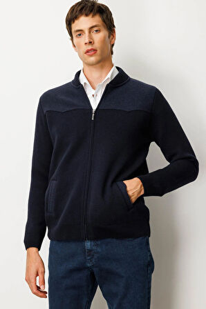 Erkek Hakim Yaka Göğsü ve Cebi Keçe Triko Yün Mont K.Lacivert