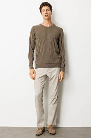 Erkek V Yaka Çizgili Baklavalı Yün Kazak Vizon