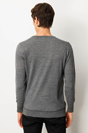 Erkek V Yaka Çizgili Baklavalı Yün Kazak Füme