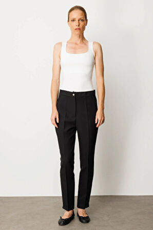 Kadın Gizli Fermuarlı Yan Cepli Kumaş Pantolon Siyah