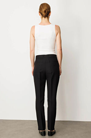 Kadın Gizli Fermuarlı Yan Cepli Kumaş Pantolon Siyah