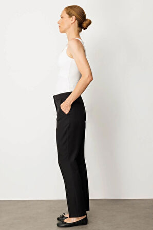 Kadın Gizli Fermuarlı Yan Cepli Kumaş Pantolon Siyah