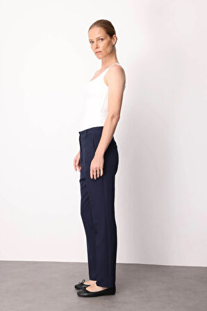 Kadın Çift Köprülü Fileto Cepli Kumaş Pantolon Lacivert