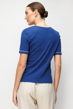 Kadın Sıfır Yaka Yakası ve Kolu İşlemeli Pamuklu Penye T-shirt Lacivert