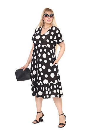 Melsay Butik Göğüsten Robalı V Yaka Kısa Kollu Beyaz Puantiye Desenli Cepli Elbise