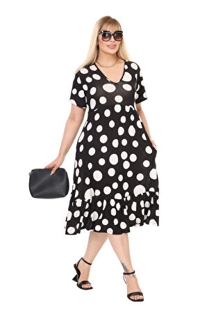 Melsay Butik Göğüsten Robalı V Yaka Kısa Kollu Beyaz Puantiye Desenli Cepli Elbise