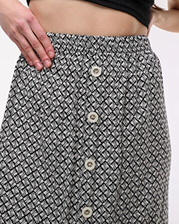 BEYAZ ÖNDEN DÜĞMELİ ÇİNGENE ETEK