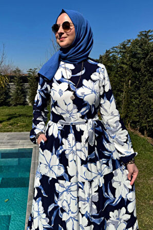 Beyaz Çiçekli Elbise