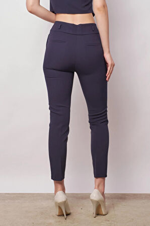 Kalın Kemerli Süs Cepli Bilek Boy Likralı Kumaş Pantolon-Laci