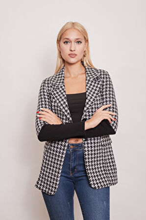 Desenli Jakar Kumaşlı Yakalı Cep Kapaklı Uzun Kol Kolu Ribanalı Kışlık Blazer Ceket-Kazayağı