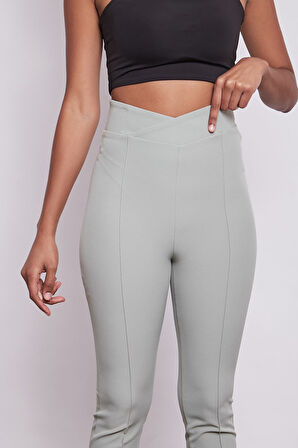 Yüksek Bel Önü Dikişli Kemeri Kruvaze Dar Paça Pamuklu Likralı Pantolon-Çağla Yeşili