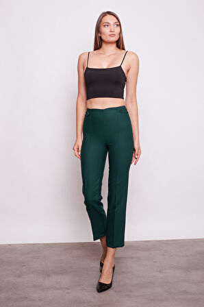 	Kadın Yüksek Bel Önü Dikişli Beli Apoletli Düğmeli Boru Paça Kumaş Pantolon -Zümrüt 