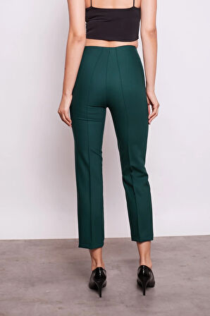 	Kadın Yüksek Bel Önü Dikişli Beli Apoletli Düğmeli Boru Paça Kumaş Pantolon -Zümrüt 