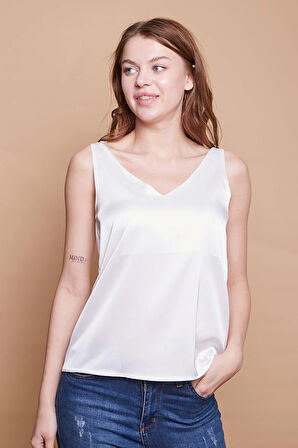 Saten Kumaş Ön Arka V Yaka Kolsuz Ceket içi Şık Bluz-Krem