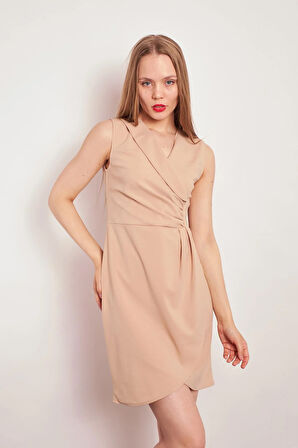 Kruvaze Anvelop Önü Büzgülü Şal Yakalı Kolsuz Likralı Krep Kumaş Elbise-Bej