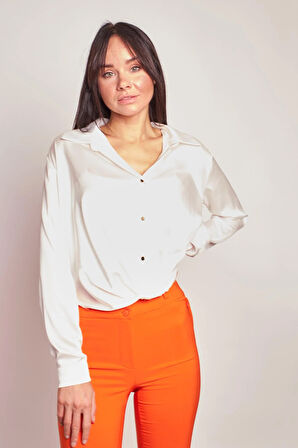 Likrasız Saten Kumaş Yakalı Önü Pileli Uzun Kol Gömlek-Krem