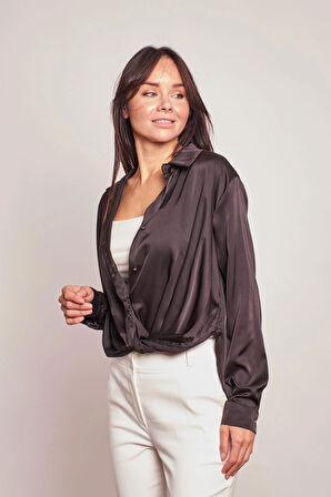 Likrasız Saten Kumaş Yakalı Önü Pileli Uzun Kol Gömlek-Siyah