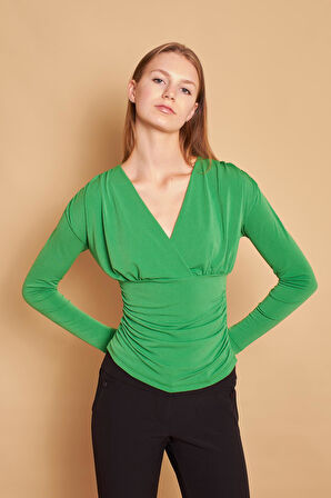 Likralı Krep Kumaş Anvelop Kruvaze Önü Omuzu Büzgülü Uzun Kol Body Bluz-B.Yeşil