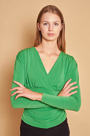 Likralı Krep Kumaş Anvelop Kruvaze Önü Omuzu Büzgülü Uzun Kol Body Bluz-B.Yeşil