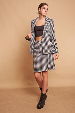 Astarlı Kalın Tüvit Kumaş Yüksek Bel Yırtmaçlı Diz Altı Kalem Etek-Siyah Kazayağı