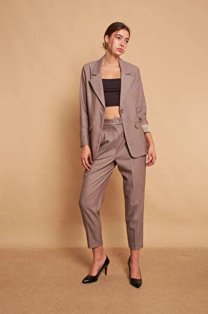 Ekoseli Yakalı Kolu Katlamalı Cep Kapaklı Boyfriend Hafif Likralı Kumaş Blazer Ceket-Bej 