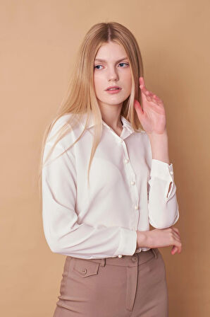 Kadın Yakalı Düşük Omuzlu Uzun Kol Likrasız Kumaş Gömlek-Krem