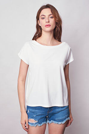 Kadın Kayık Yaka Düşük Omuzlu Kırışmaz Span Karışımlı Şık T-shirt Bluz-Krem