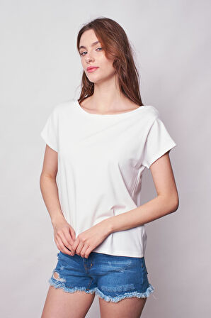 Kadın Kayık Yaka Düşük Omuzlu Kırışmaz Span Karışımlı Şık T-shirt Bluz-Krem