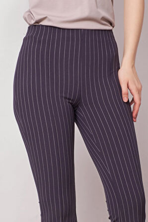 Yüksek Bel Çizgili Ön Arka Dikişili İspanyol Paça Hafif Likralı Kumaş Tayt Pantolon-Lacivert Çizgi