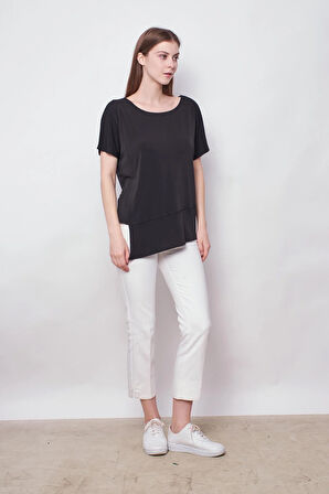 Kadın Likralı Krep Kumaş Kayık Yaka Düşük Omuzlu Asimetrik Bluz-Siyah