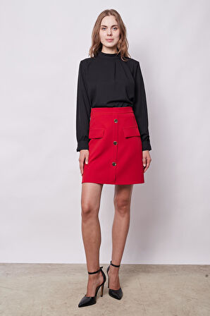 Kadın Diz Üstü Yüksek Bel Önü Düğmeli Cep Kapaklı Hafif Likralı Kumaş Çan Etek-Kırmızı