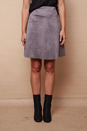 Hafif Likralı Süet Kumaş Yüksek Bel Diz Üstü Kısa Kiloş Etek-Gri 