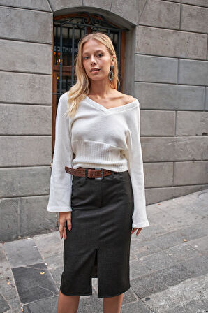 Kadın Yumuşak Dokulu Tiftik V Yaka Yarasa Uzun Kol Triko Kazak Bluz-Krem