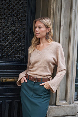 Kadın Yumuşak Dokulu Tiftik V Yaka Yarasa Uzun Kol Triko Kazak Bluz-Bej 