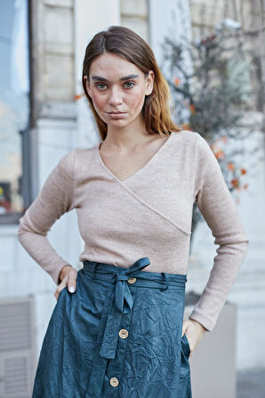 Kadın Kruvaze Uzun Kol Hafif Esnek Triko Kazak Bluz-Bej