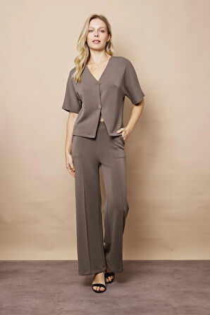 Kadın 1.Sınıf Kaliteli Modal Kumaş Düşük Omuzlu V Yaka Düğmeli Hafif Esnek Hırka-Haki 