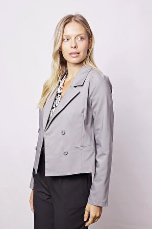 Kadın Yakalı Flato Cepli Uzun Kol Kruvaze Anvelop Hafif Likralı Kumaş Blazer Ceket-Gri