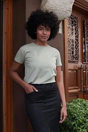 Kadın Sıfır Yaka Kırışmaz Span Karışımlı Şık Kısa Kol Likralı T-shirt Bluz-Açık Haki 