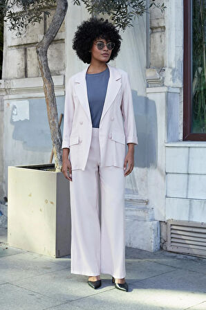 Kadın İpeksi Dokulu Modal Kumaş Yakalı Cep Kapaklı Oversize Salaş Blazer Ceket-Pudra