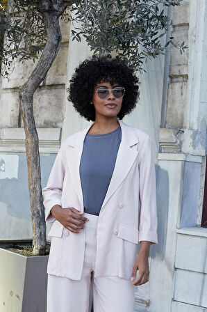 Kadın İpeksi Dokulu Modal Kumaş Yakalı Cep Kapaklı Oversize Salaş Blazer Ceket-Pudra