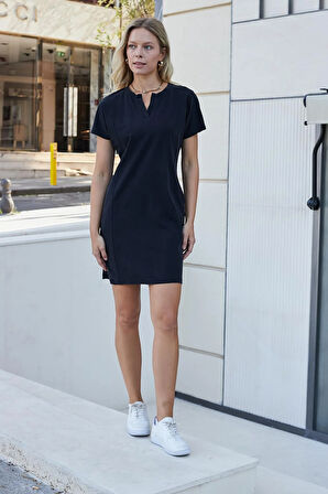 Kadın Modal İpeksi Hafif Esnek Kumaş Geniş Sıfır Yaka Patlı Düşük Omuzlu Yan Cepli Diz Boy Elbise-Siyah